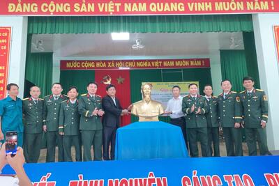 Gặp mặt nhân kỷ niệm 80 năm ngày thành lập QĐNDVN và 35 năm ngày Hội Quốc phòng toàn dân